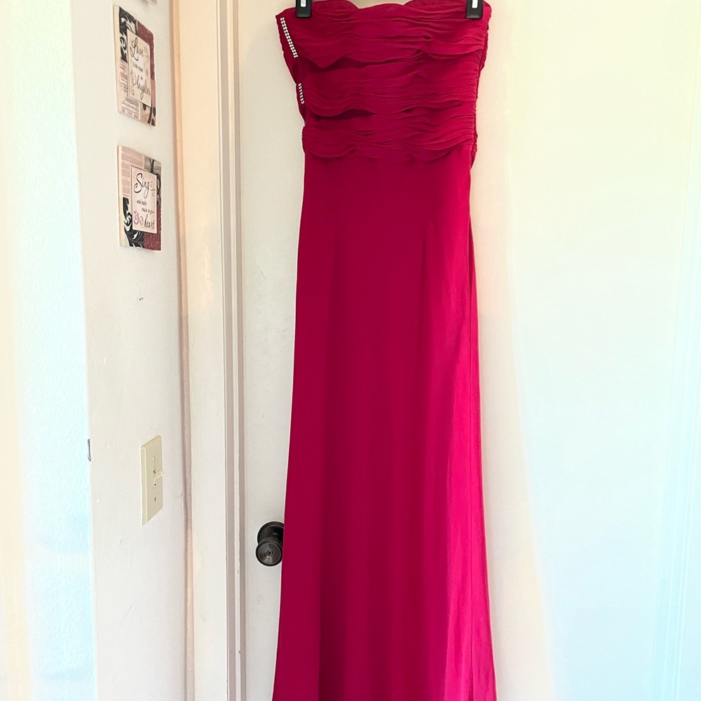 Lillie Reuben dress purchased in 2005 only worn once. In excellent condition.